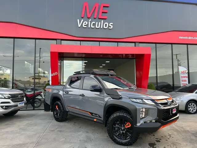 Carro Mitsubishi L200 Triton Sport 2024 Savana 2.4 DID-H 4x4 (Aut.)