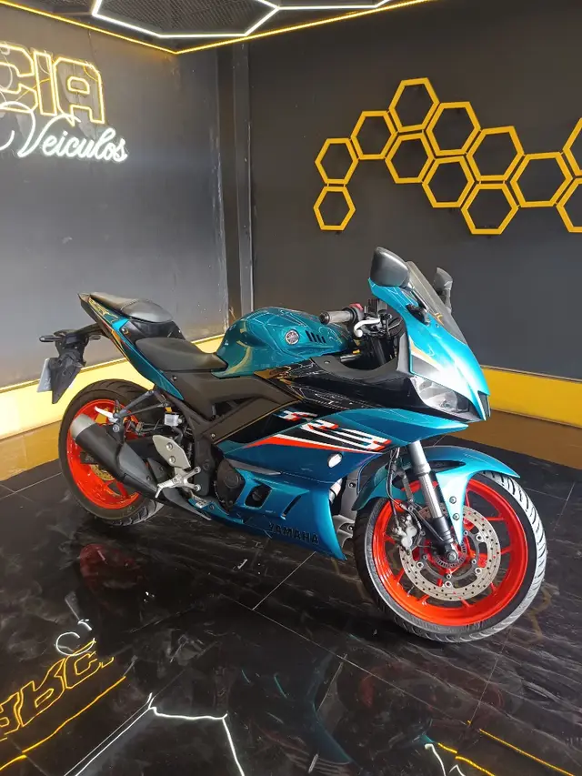 Carro Yamaha YZF R3 2022 (ABS)