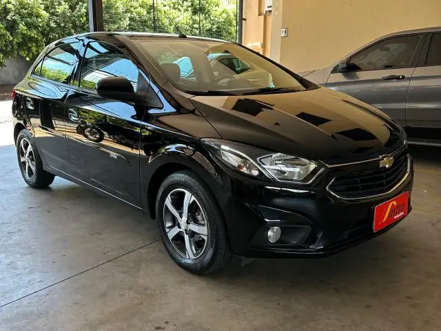 Carro Chevrolet Onix 2018 1.4 LTZ SPE/4