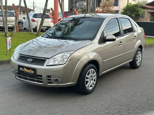 Carro Ford Fiesta Hatch 2009 Class 1.0 (Flex)