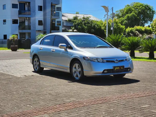 Carro Honda Civic 2008 Sedan LXS 1.8