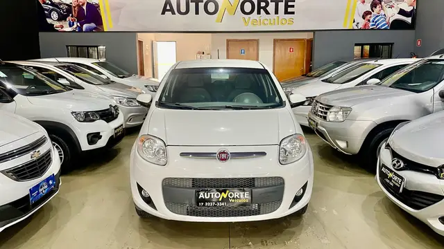 Carro Fiat Palio 2014 Attractive 1.4 8V (Flex)