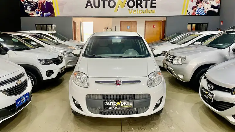 Fiat Palio Attractive 1.4 8V (Flex)