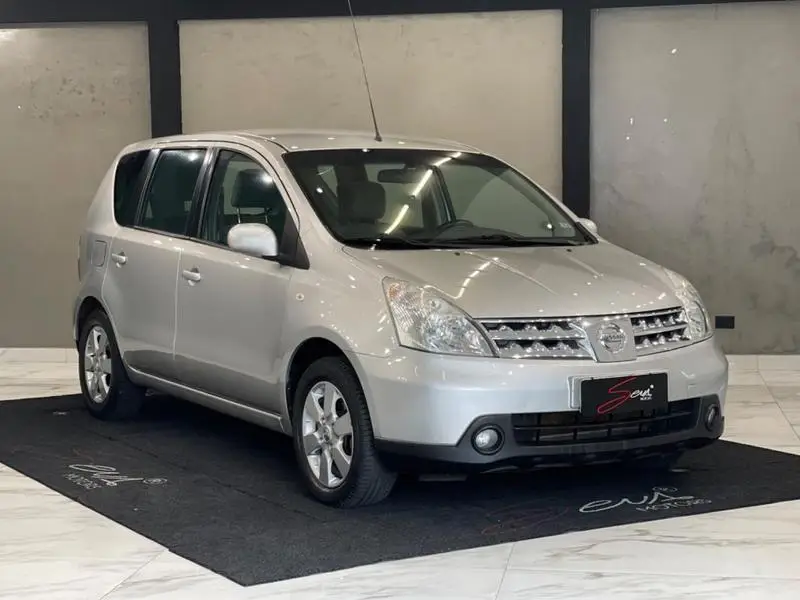 Nissan Livina SL 1.8 16V aut. (flex)