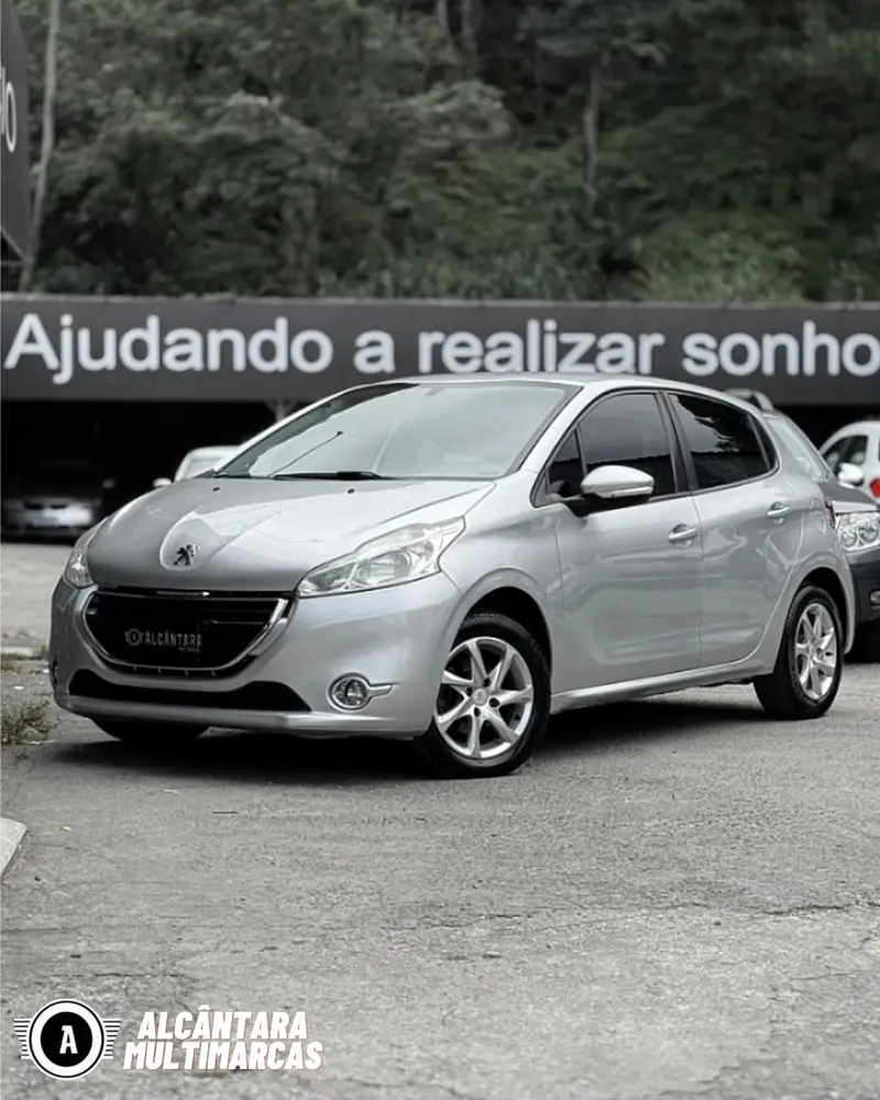 Peugeot 208 Active Pack 1.5 8V (Flex)