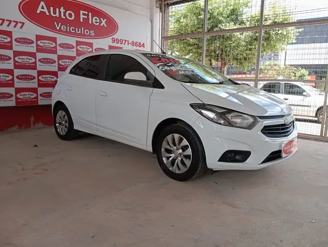 Carro Chevrolet Onix 2017 1.4 LT SPE/4