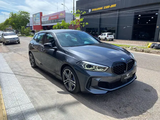 Carro BMW M135i 2021 xDrive 2.0 Turbo 16V Gasolina (Aut)