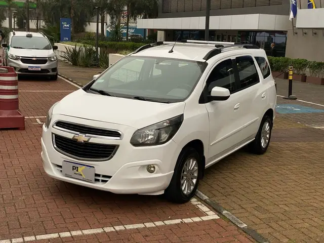 Carro Chevrolet Spin 2016 LT 5S 1.8 (Aut) (Flex)