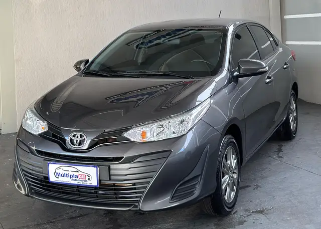 Carro Toyota Yaris Sedan 2022 1.5 XL Plus Connect CVT (Flex)