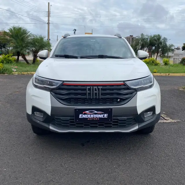 Carro Fiat Strada 2023 Volcano 1.3 CD AT (Flex)