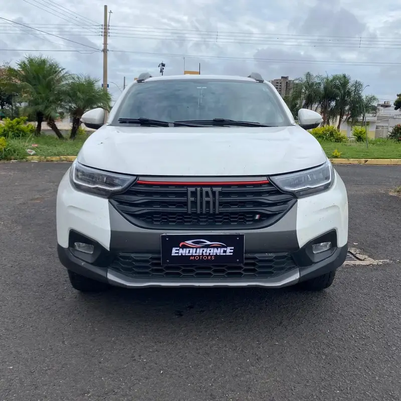Fiat Strada Volcano 1.3 CD AT (Flex)