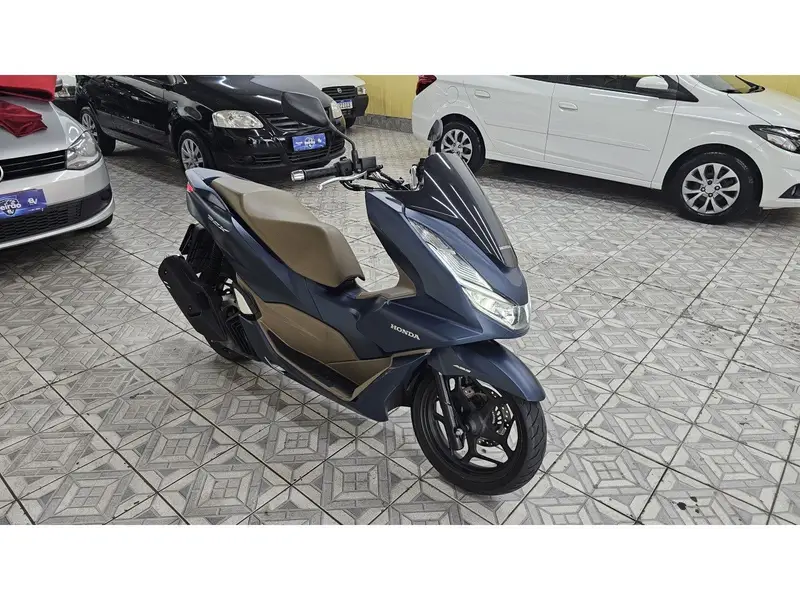 Honda PCX 160 DLX ABS