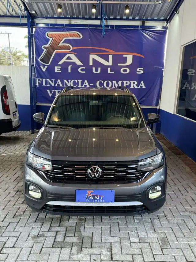 Carro Volkswagen T-Cross 2023 1.0 200 TSI Comfortline (Aut) (Flex)