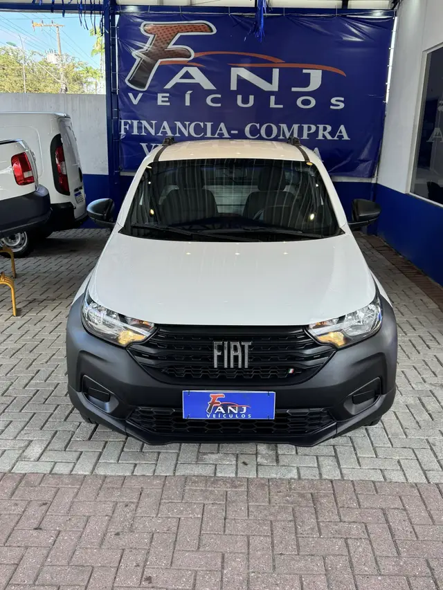 Carro Fiat Strada 2024 Endurance 1.3 Flex 8V CS