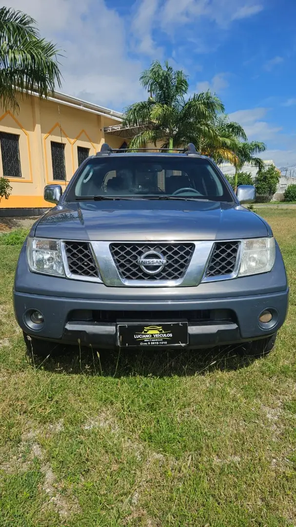 Carro Nissan Frontier 2011 LE 4x4 2.5 16V (cab. dupla) (aut)
