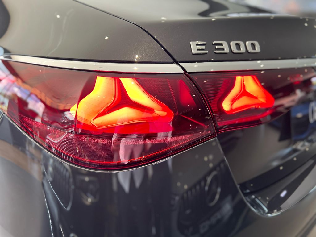 E 300 Exclusive 2.0 Turbo Gasolina (Aut)