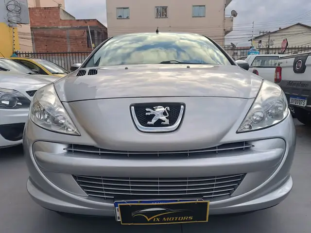 Carro Peugeot 207 2013 Hatch XR 1.4 8V (flex) 2p