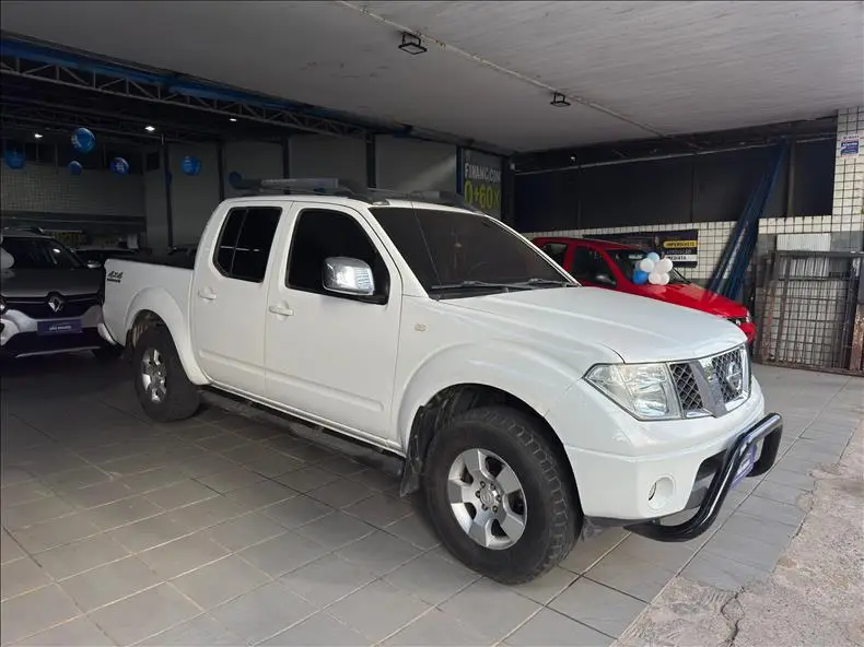 Nissan Frontier LE 4x4 2.5 16V (cab. dupla) (aut)