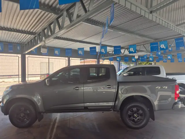 Carro Chevrolet S10 Cabine Dupla 2013 S10 2.8 CTDI LT 4WD (Cabine Dupla)