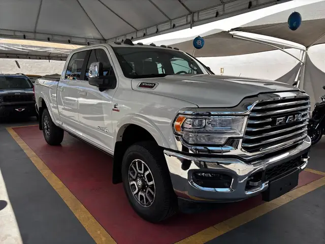 Carro RAM 3500 2024 Limited Longhorn 6.7 4x4