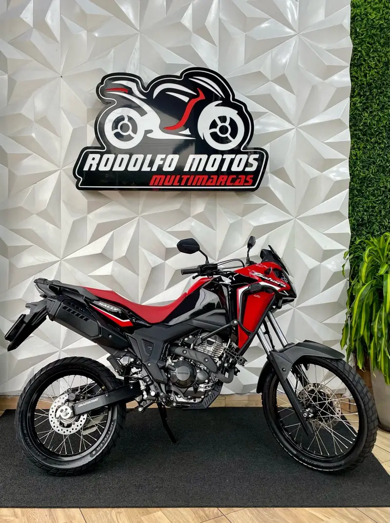 Honda XRE Sahara 300 Rally