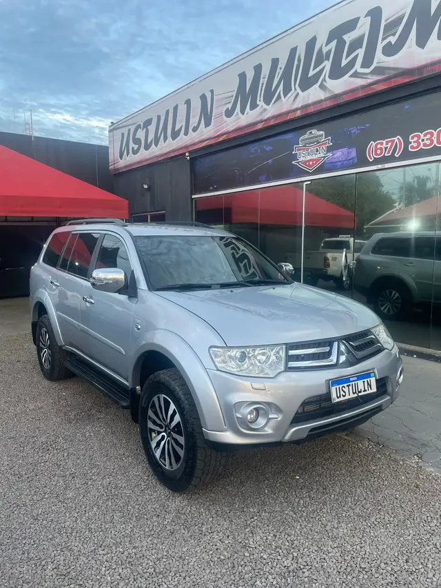 Carro Mitsubishi Pajero 2016 3.2 DI-D HPE 4WD (Aut)