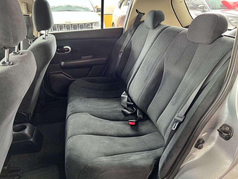 NISSAN TIIDA