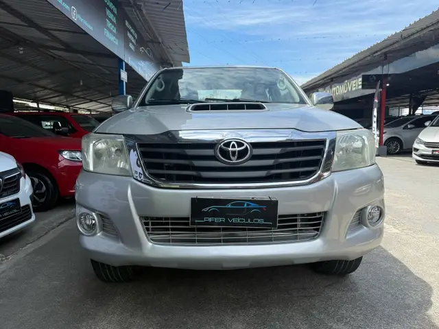 Carro Toyota Hilux Cabine Dupla 2013 Hilux 3.0 TDI 4x4 CD STD