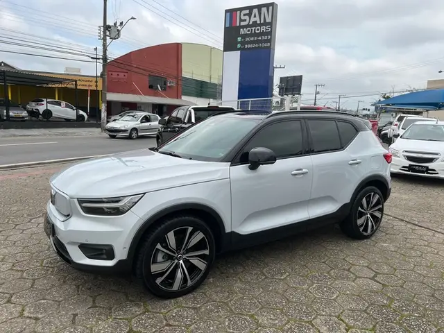 Carro Volvo XC40 2022 Recharge Plus (Elétrico)