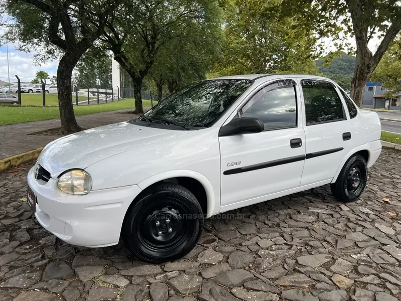 Chevrolet Classic Corsa Sedan  Life 1.0 VHC (Flex)