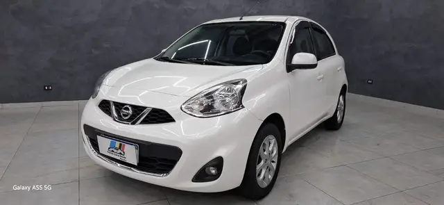 Carro Nissan March 2015 1.0 12V SV (Flex)