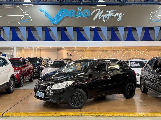 Carro Chevrolet Onix 2015 1.0 LT SPE/4