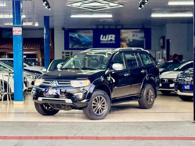 Carro Mitsubishi Pajero 2017 3.2 DI-D HPE 4WD (Aut)
