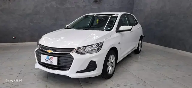 Carro Chevrolet Onix 2023 LT 1.0