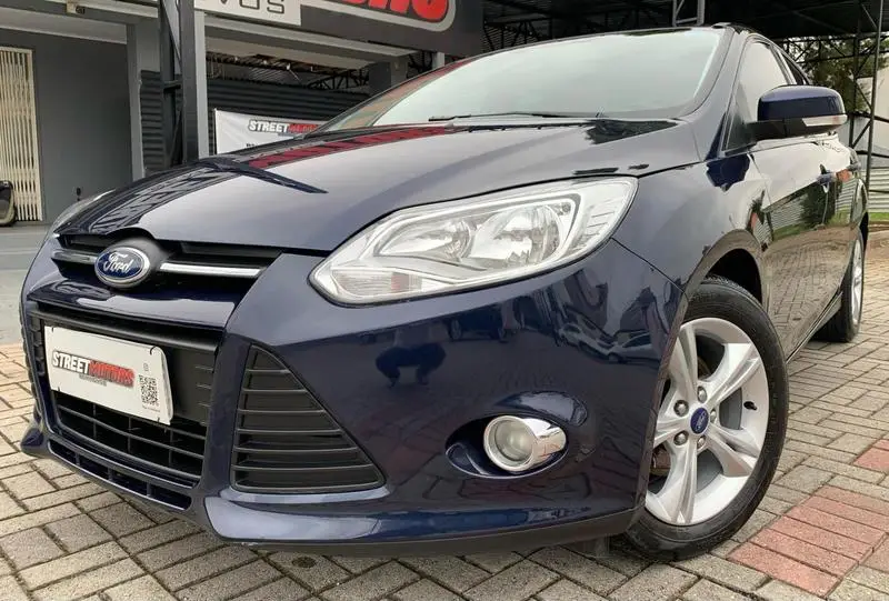 Ford Focus Sedan SE 2.0 16V PowerShift (Aut)