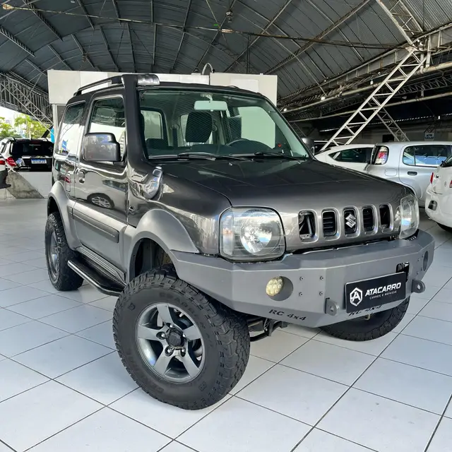 Carro Suzuki Jimny 2011 4x4 1.3 16V