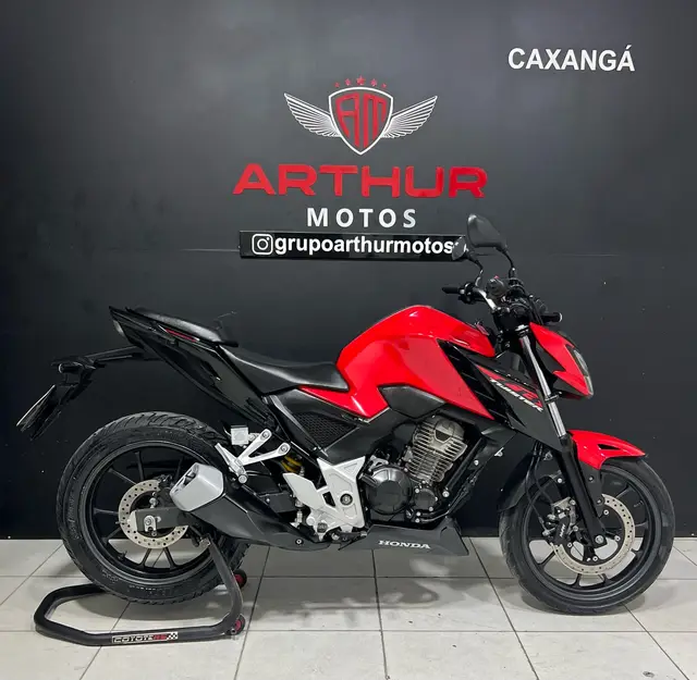 Moto Honda CB 300F Twister 2023 (ABS)