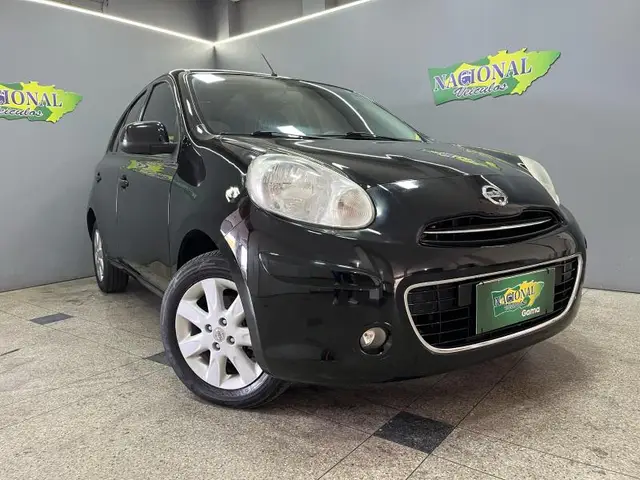 Carro Nissan March 2014 1.6 16V SV (Flex)