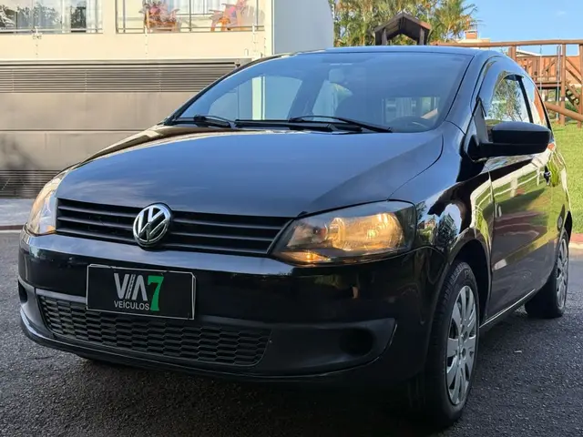 Carro Volkswagen Fox 2011 1.0 8V (Flex) 2p