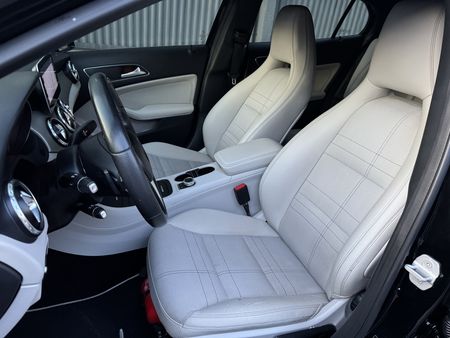 GLA 200 GLA 200 1.6 Style