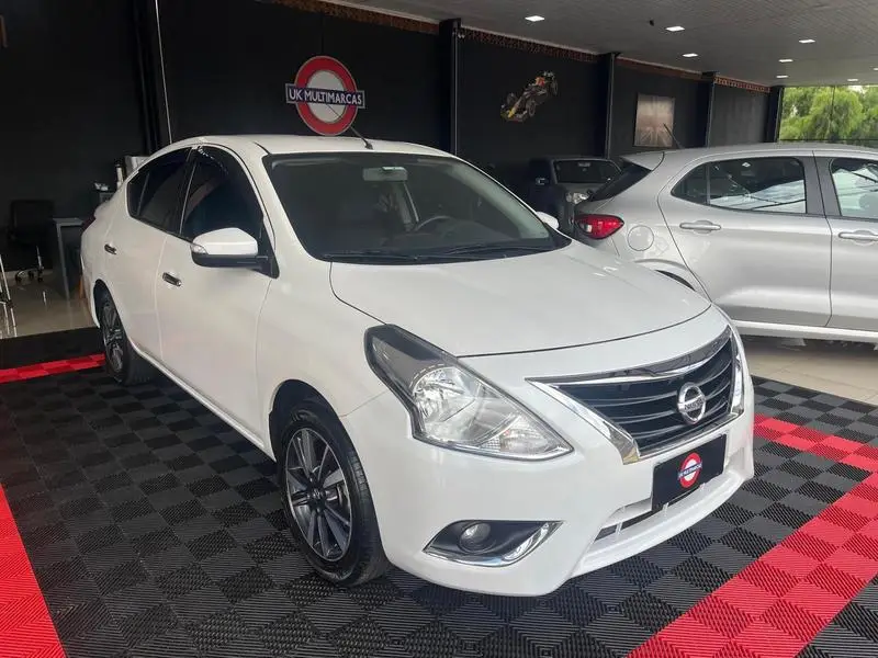 Nissan Versa 1.6 16V V-Drive Premium CVT (Flex)
