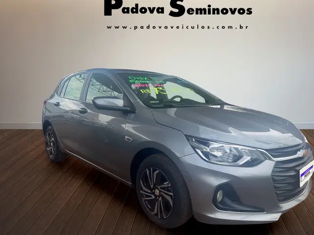 Carro Chevrolet Onix 2024 LT 1.0