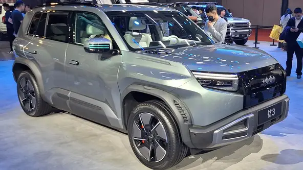 SUV chinês foi registrado no Brasil e conhecido de perto pela Mobiauto