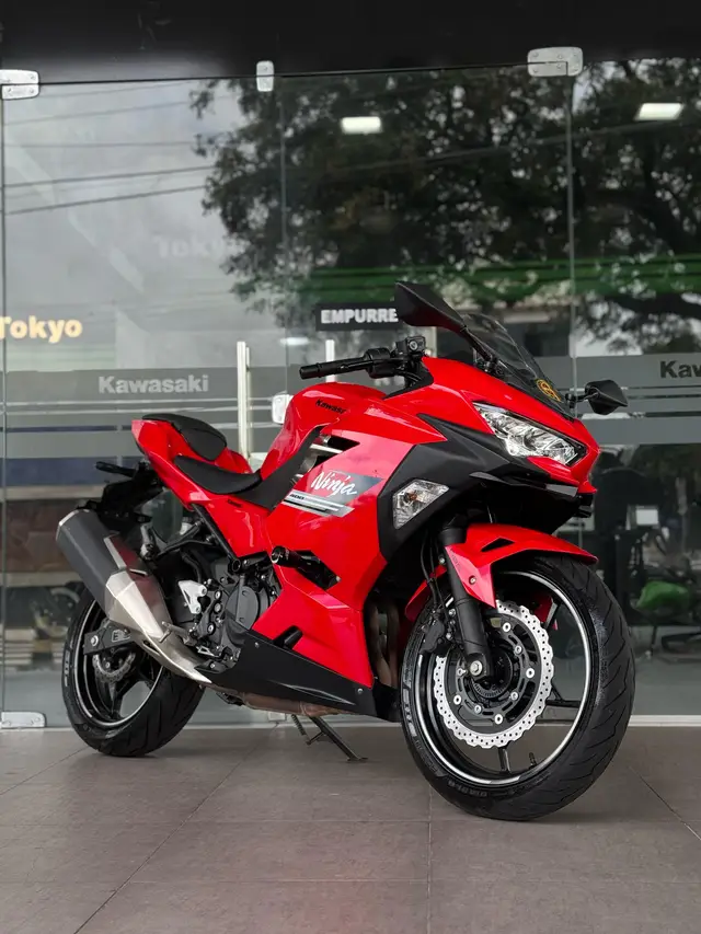 Carro Kawasaki Ninja 2021 400