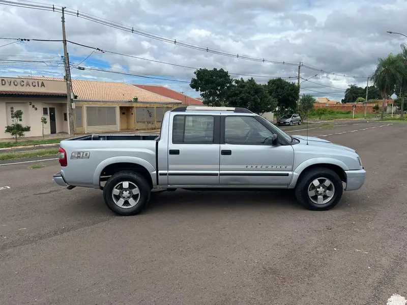 Chevrolet S10 Cabine Dupla S10 Executive 4x2 2.8 Turbo Electronic (Cab Dupla)