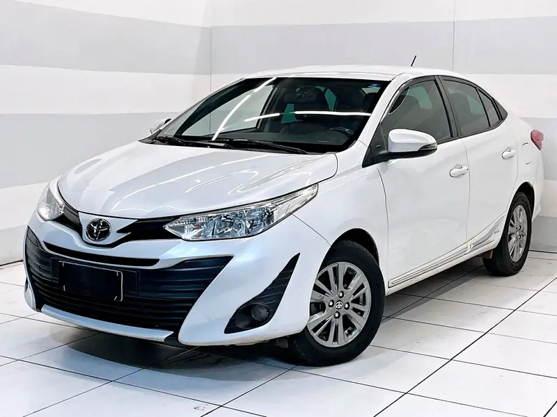 Toyota Yaris 1.5 XL Plus Connect CVT (Flex)
