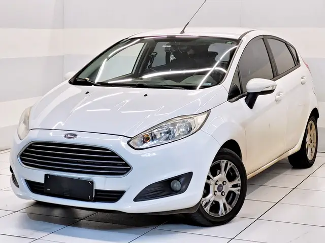 Carro Ford Fiesta Hatch 2014 1.6 (Aut.)