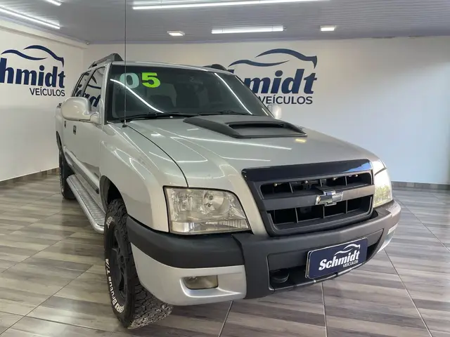 Carro Chevrolet S10 Cabine Dupla 2005 S10 Tornado 4x4 2.8 (Cab Dupla)