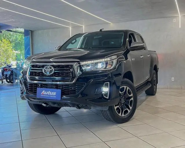 Carro Toyota Hilux Cabine Dupla 2018 Hilux 2.8 TDI SRX CD 4x4 (Aut)