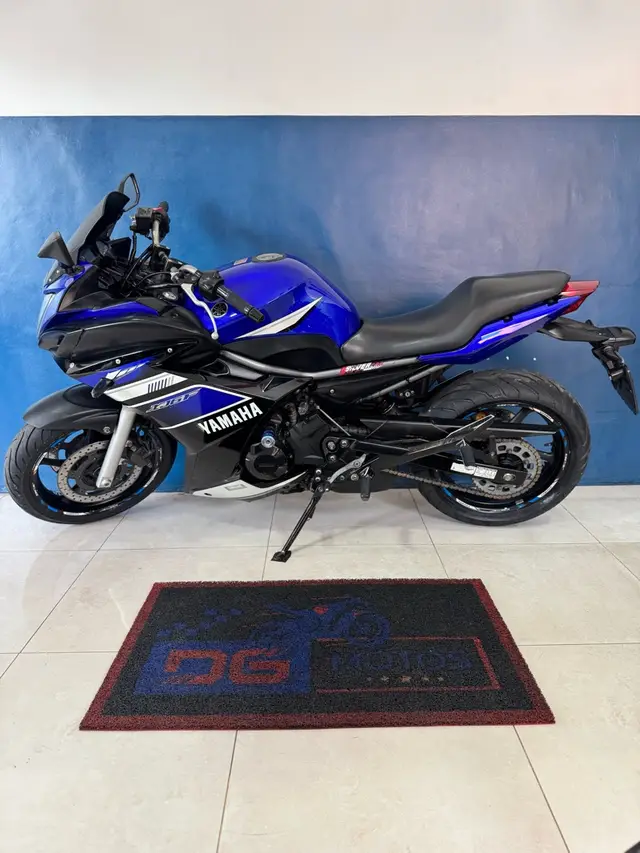 Carro Yamaha Xj6 F 2013 XJ6 F 600